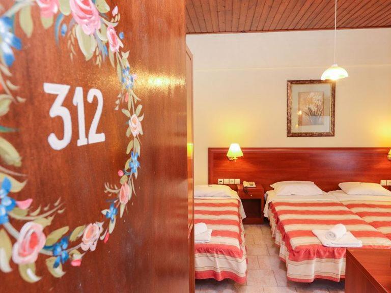 Spa Hotel Alex ルトラ・エディプソス エクステリア 写真